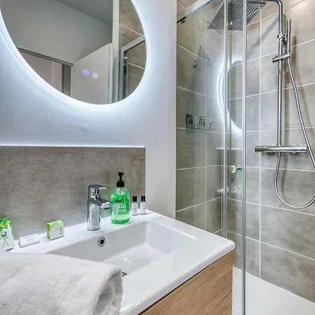 Rive Bleu Charming T2 With Shared Apartmán