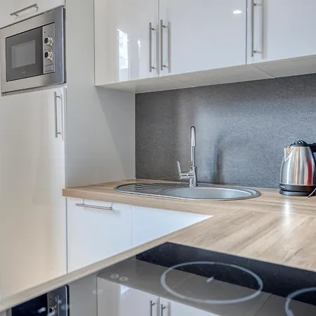 Rive Bleu Charming T2 With Shared Apartmán *